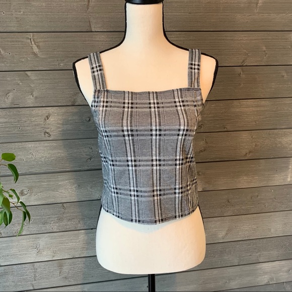 American Eagle Outfitters Tops - American Eagle black & white plaid crop top medium